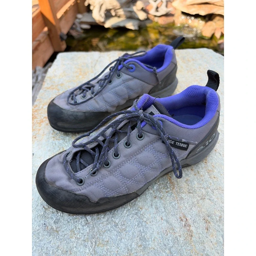 Five Ten Guide Tennie Women 5 Approach Shoes Grey Purple Stealth Rubber Climbing